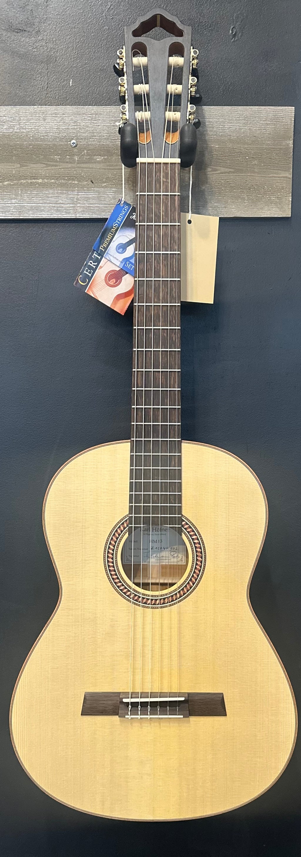 Hofner HM-83-O Masters series Green Line Classical Guitar